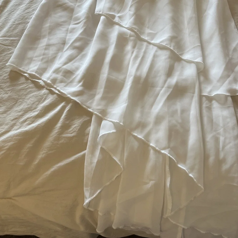 White Layered Ruffle Dress Size Large - Picture 8 of 9